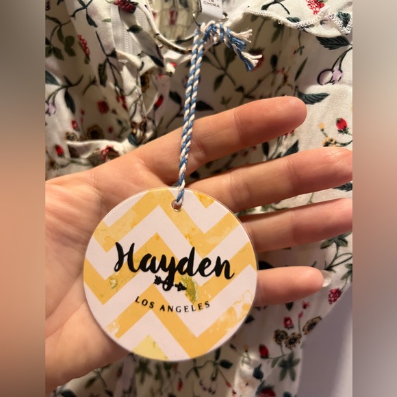 Hayden Los Angeles Dress Summer Sweet Cute Berries Flowers New With Tag - Picture 4 of 6